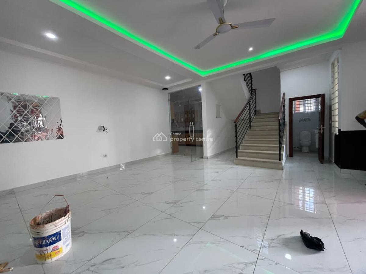Executive Ensuite 3 Bedroom, East Airport, Airport Residential Area, Accra, House for Rent