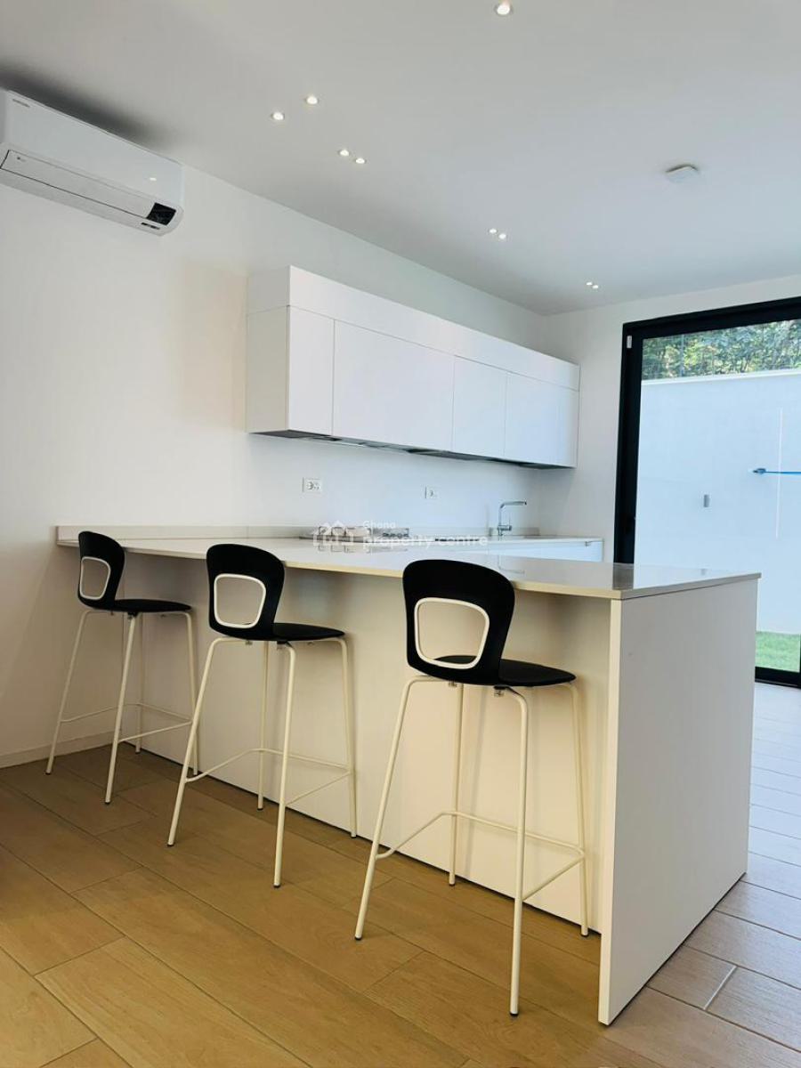 Executive Unfurnished 4 Bedroom, Cantonments, Accra, Townhouse for Rent