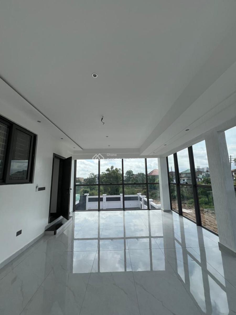 Nicely 4 Bedrooms House with Pool, Afuaman, Ablekuma South, Accra Metropolitan, Accra, House for Sale