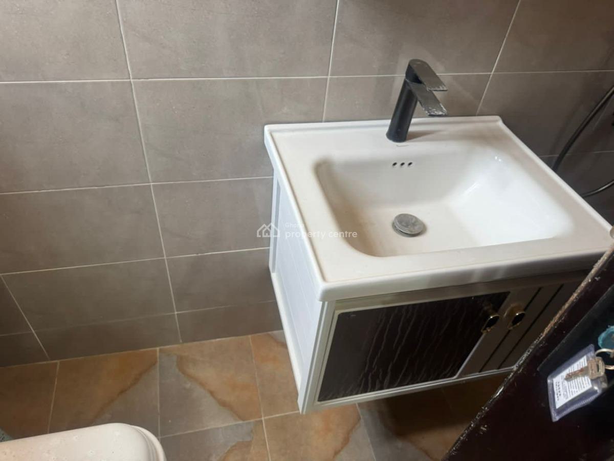 Executive 4 Bedroom, Achimota, Accra, Townhouse for Rent