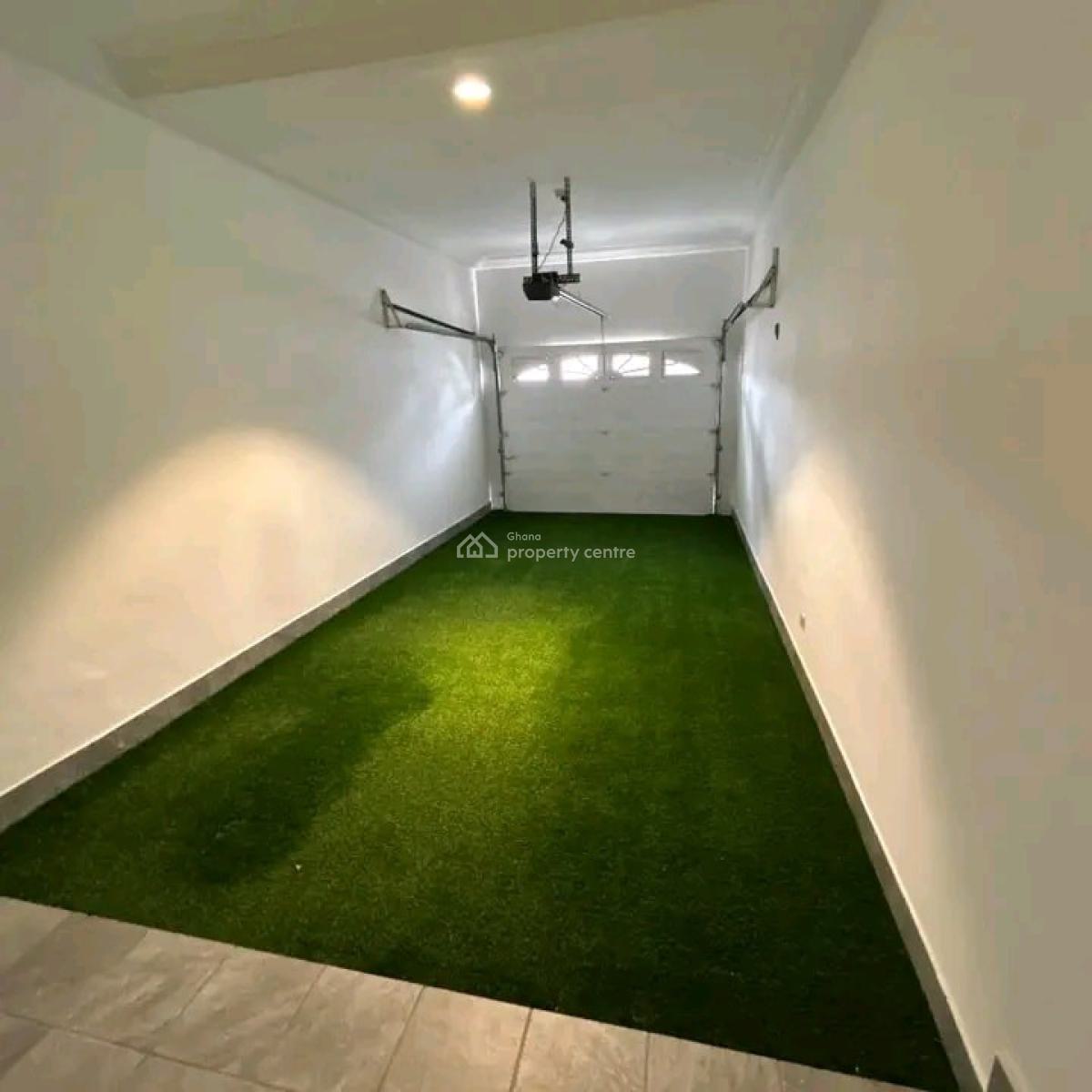 Executive 5 Bedroom, East Legon, Accra, Townhouse for Rent