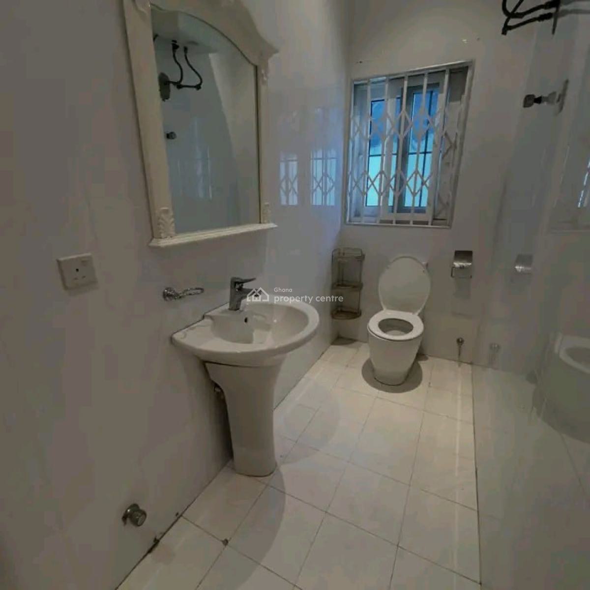 Executive 5 Bedroom, East Legon, Accra, Townhouse for Rent