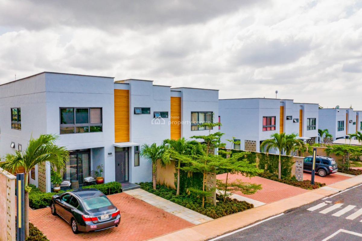3-bedroom Townhouses, Oyarifa, La Nkwantanang Madina Municipal, Accra, Townhouse for Sale