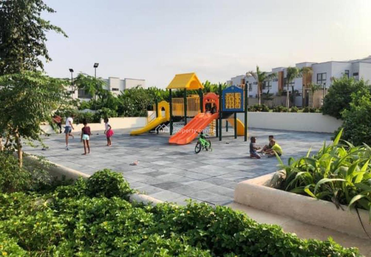 3-bedroom Townhouses, Oyarifa, La Nkwantanang Madina Municipal, Accra, Townhouse for Sale