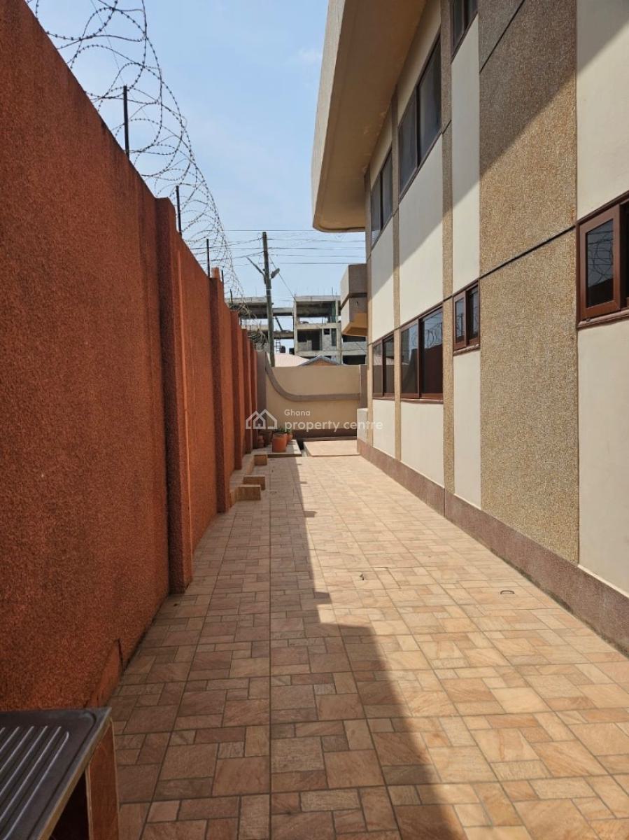 7 Bedrooms, Maple Leafs Area, Achimota, Accra, Detached Duplex for Sale