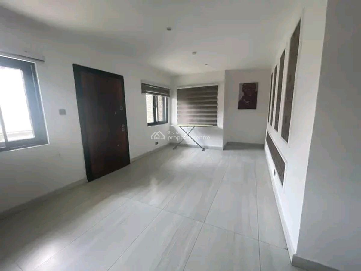 Executive 4-bedroom Townhouse, North Labone, Accra, Townhouse for Rent
