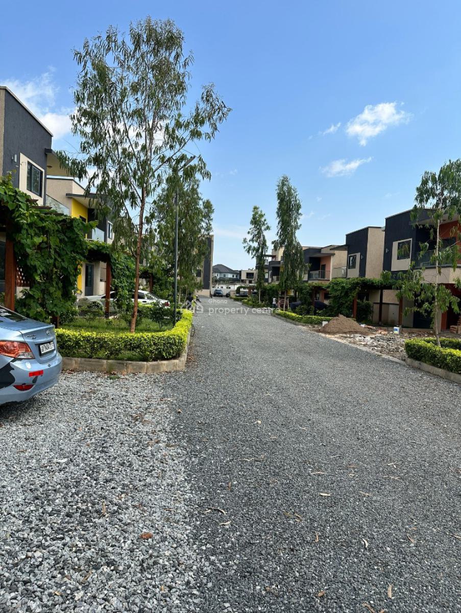 Executive 4 Bedroom, Oyarifa, La Nkwantanang Madina Municipal, Accra, House for Sale