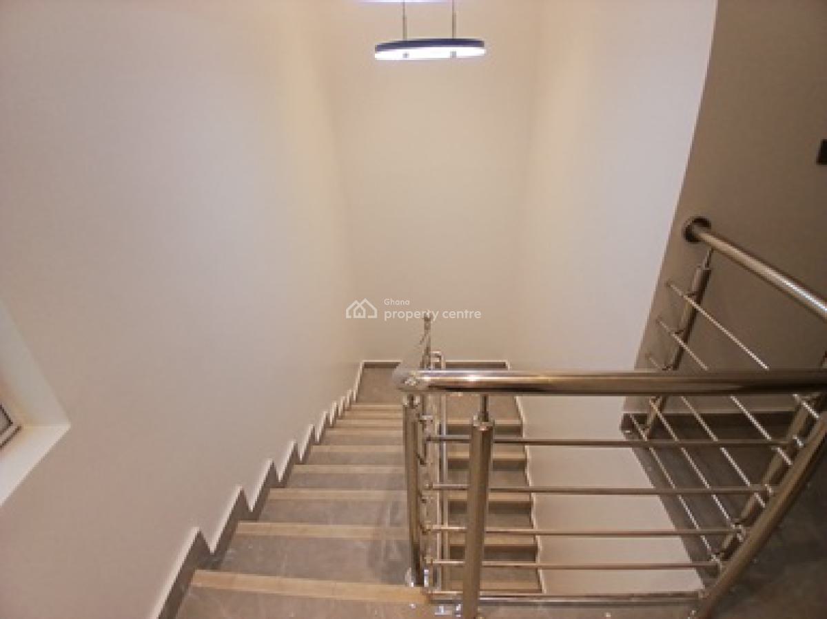 3 Bedroom Houses in a Gated Estate., Oyarifa to Aburi Highway, Oyarifa, La Nkwantanang Madina Municipal, Accra, Detached Duplex for Sale