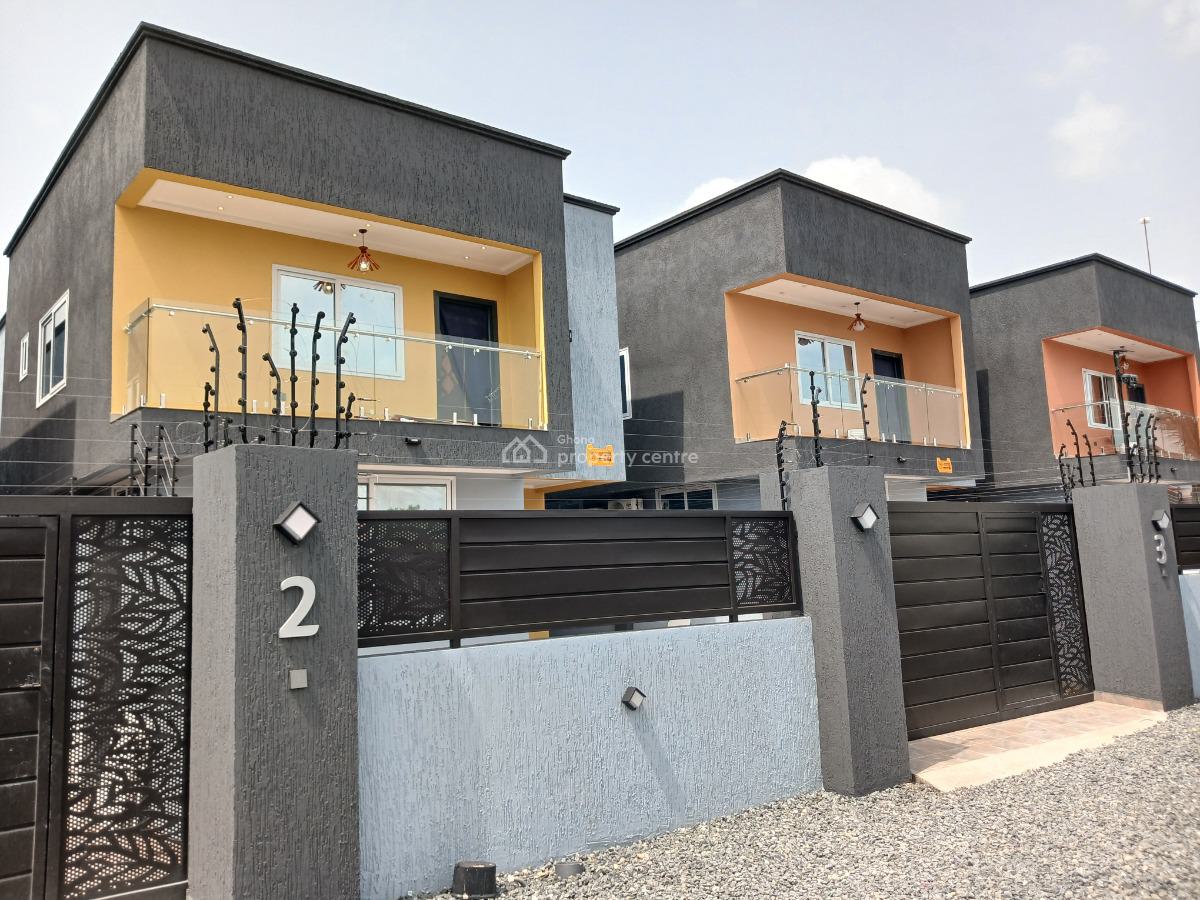 3 Bedroom Houses in a Gated Estate., Oyarifa to Aburi Highway, Oyarifa, La Nkwantanang Madina Municipal, Accra, Detached Duplex for Sale