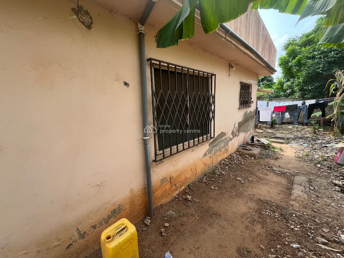 5 Bedroom Bungalow, Taifa, Taifa, Ga East Municipal, Accra, Detached Bungalow for Sale