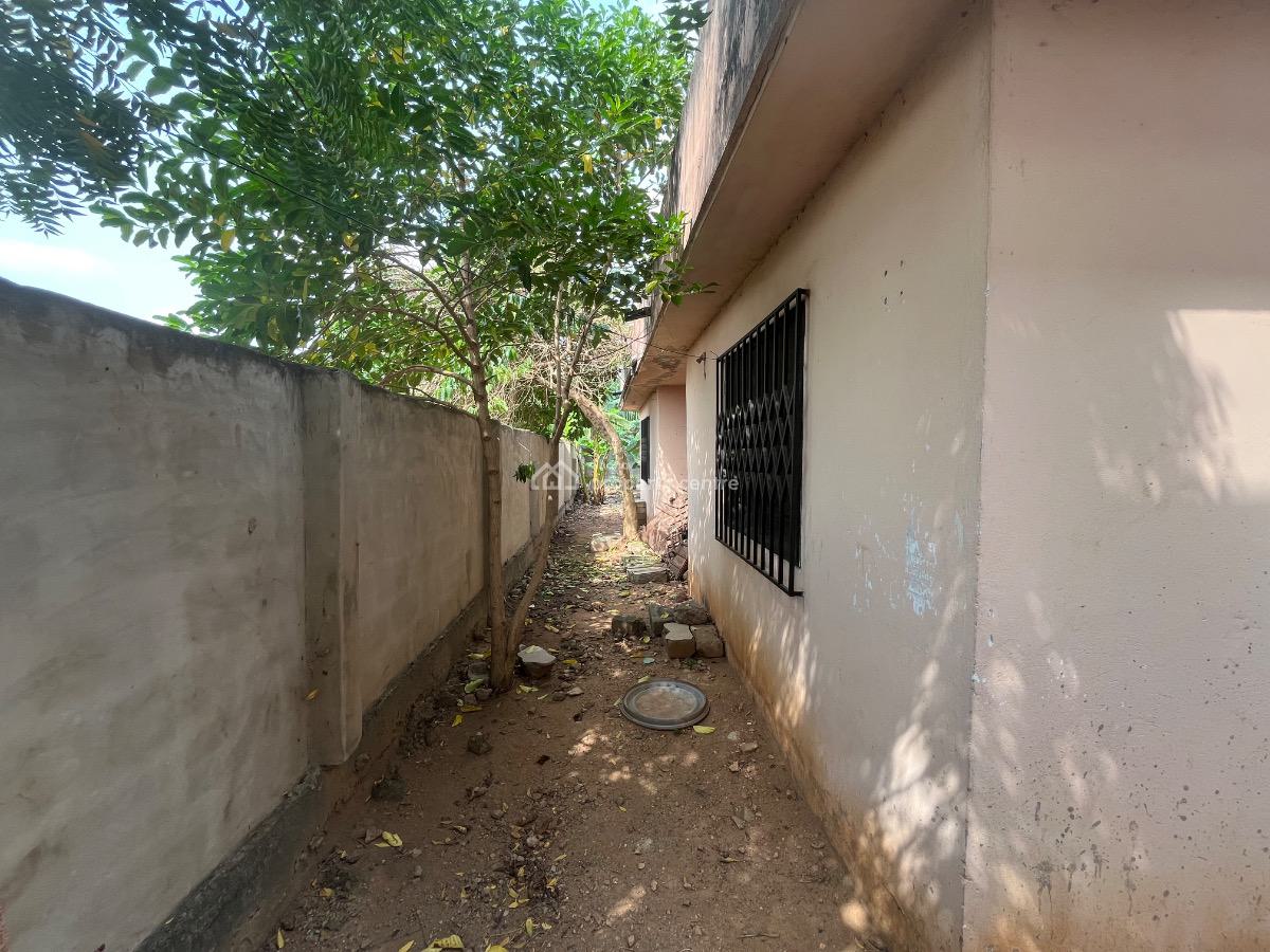 5 Bedroom Bungalow, Taifa, Taifa, Ga East Municipal, Accra, Detached Bungalow for Sale