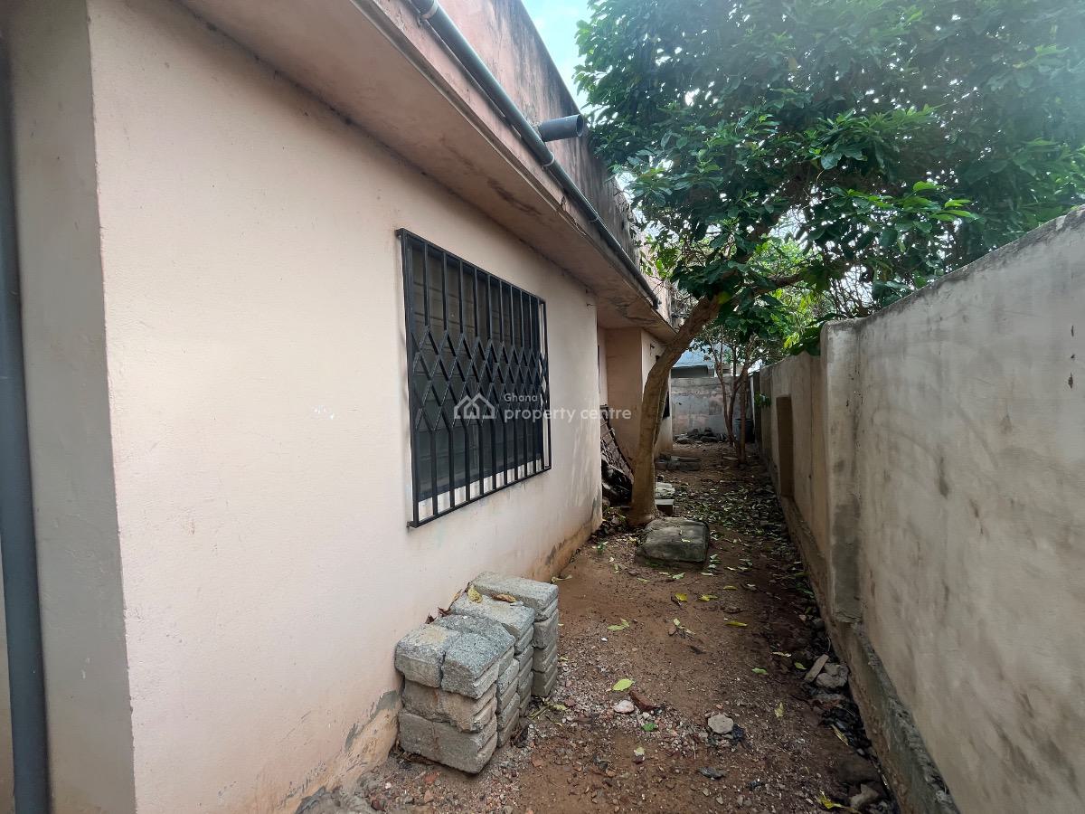 5 Bedroom Bungalow, Taifa, Taifa, Ga East Municipal, Accra, Detached Bungalow for Sale