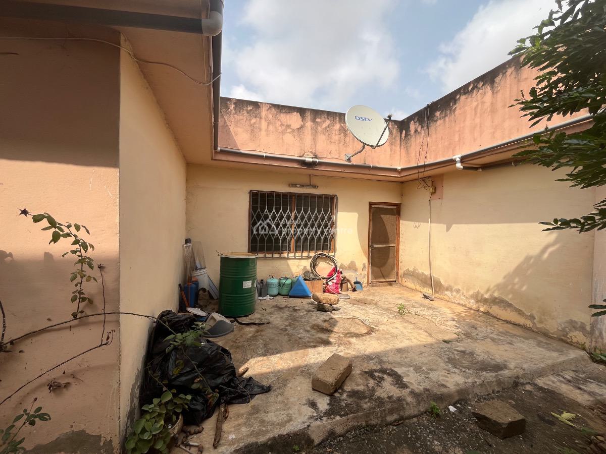 5 Bedroom Bungalow, Taifa, Taifa, Ga East Municipal, Accra, Detached Bungalow for Sale