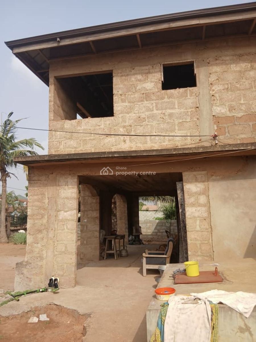 6 Bedrooms at Adenta Barrier, Barrier, Adenta Municipal, Accra, Detached Duplex for Sale