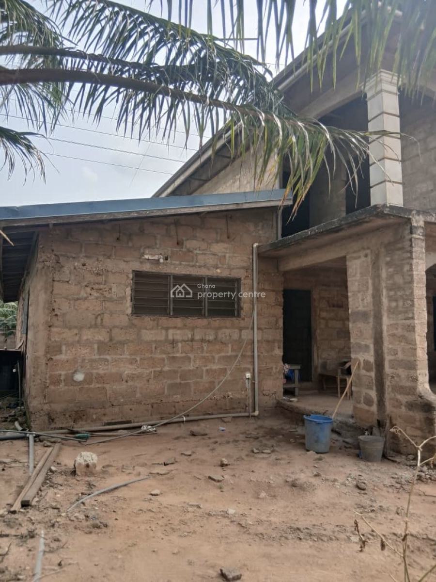 6 Bedrooms at Adenta Barrier, Barrier, Adenta Municipal, Accra, Detached Duplex for Sale