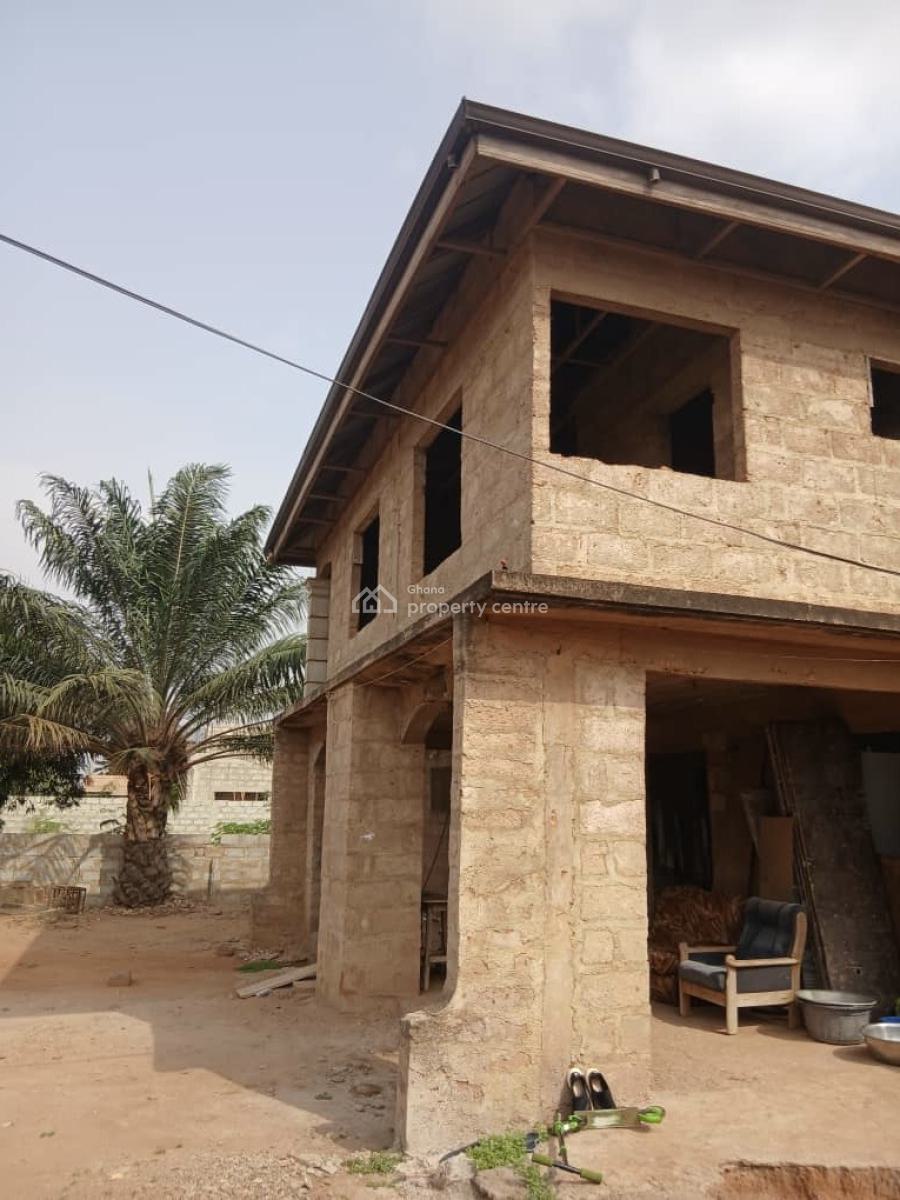 6 Bedrooms at Adenta Barrier, Barrier, Adenta Municipal, Accra, Detached Duplex for Sale
