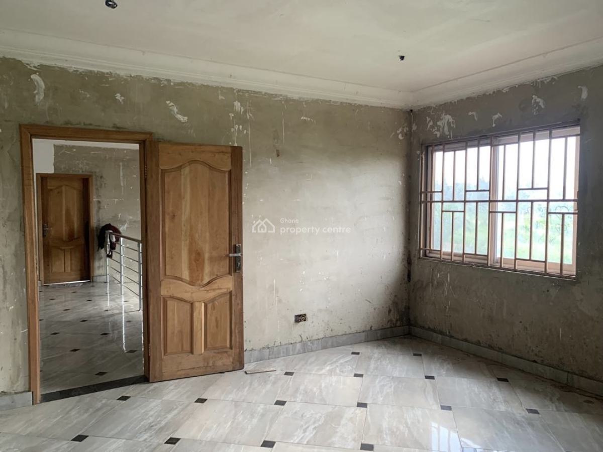 4 Bedrooms, Pampaso, Nsawam, Akuapim South Municipal, Eastern Region, Detached Duplex for Sale
