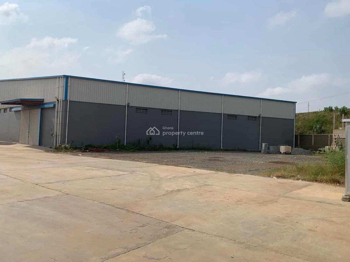 Executive 2000sqm Warehouse with 3 Bedroom Office, Tema, Accra, Warehouse for Rent