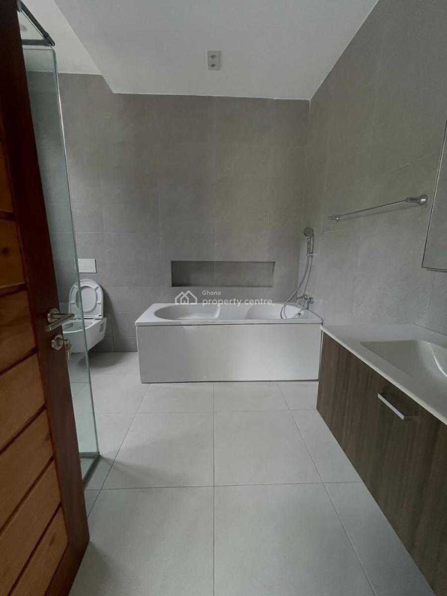 Executive 4 Bedrooms, Cantonments, Accra, House for Sale