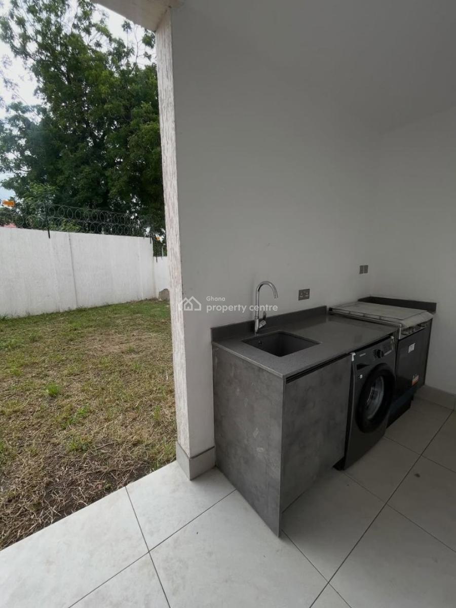 Executive 4 Bedrooms, Cantonments, Accra, House for Sale