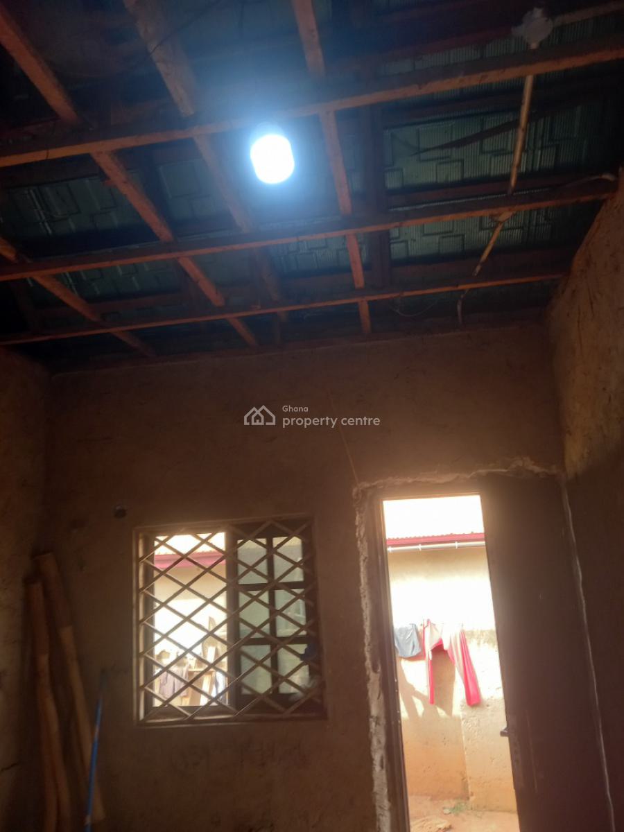 3 Bedrooms, Ampabame, Near Santasi Nkoransa., Kumasi Metropolitan, Ashanti, House for Sale