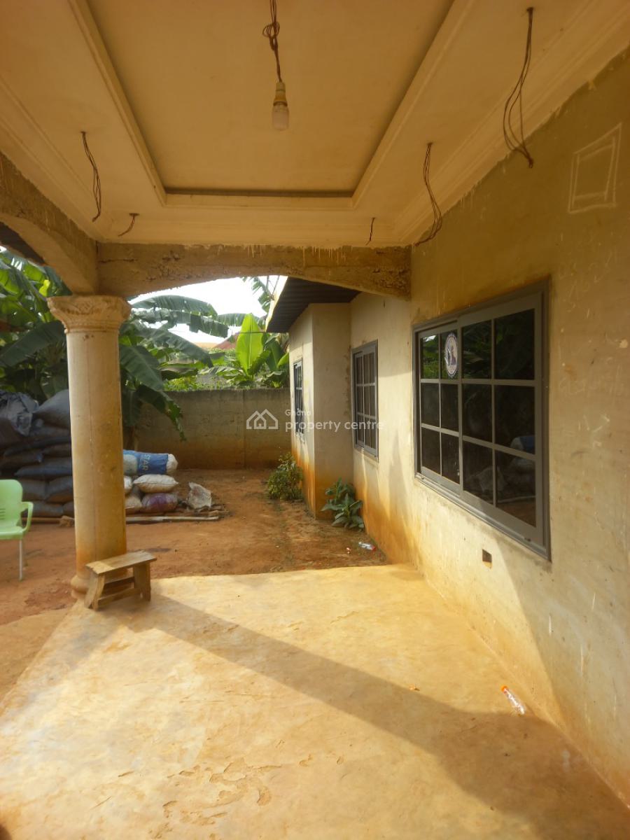 3 Bedrooms, Ampabame, Near Santasi Nkoransa., Kumasi Metropolitan, Ashanti, House for Sale