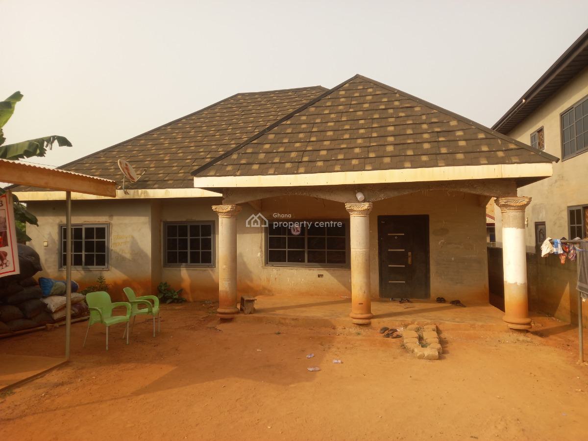 3 Bedrooms, Ampabame, Near Santasi Nkoransa., Kumasi Metropolitan, Ashanti, House for Sale