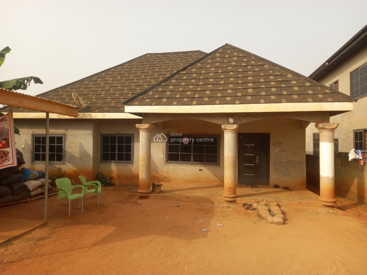 3 Bedrooms, Ampabame, Near Santasi Nkoransa., Kumasi Metropolitan, Ashanti, House for Sale