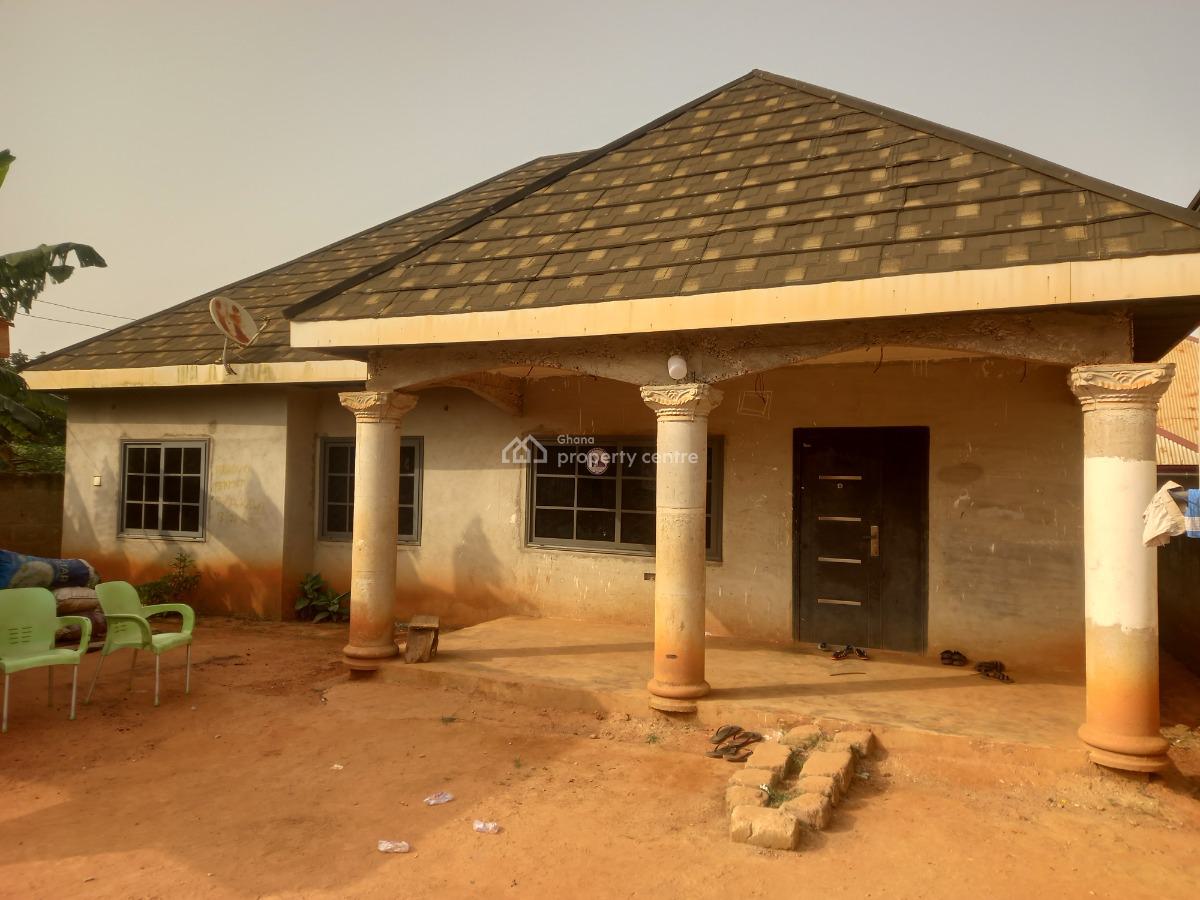 3 Bedrooms, Ampabame, Near Santasi Nkoransa., Kumasi Metropolitan, Ashanti, House for Sale