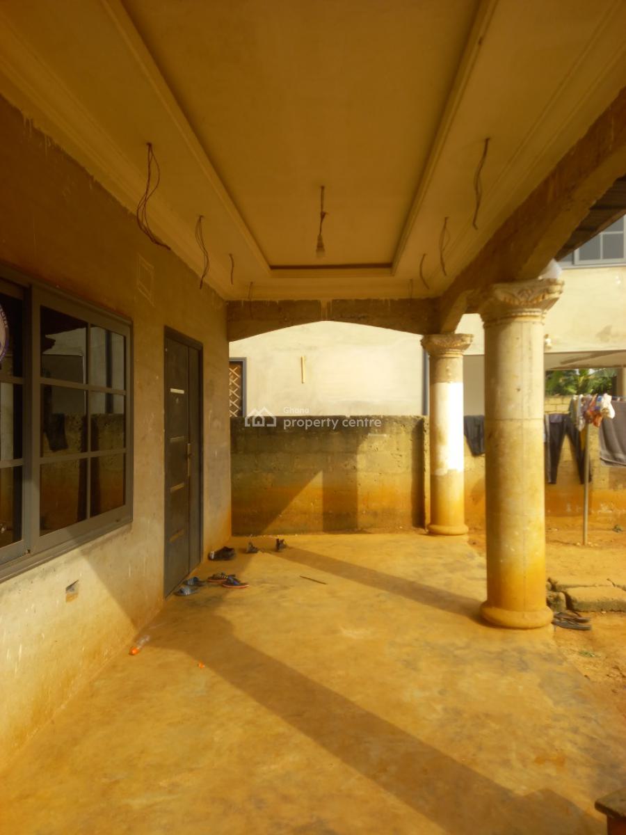 3 Bedrooms, Ampabame, Near Santasi Nkoransa., Kumasi Metropolitan, Ashanti, House for Sale