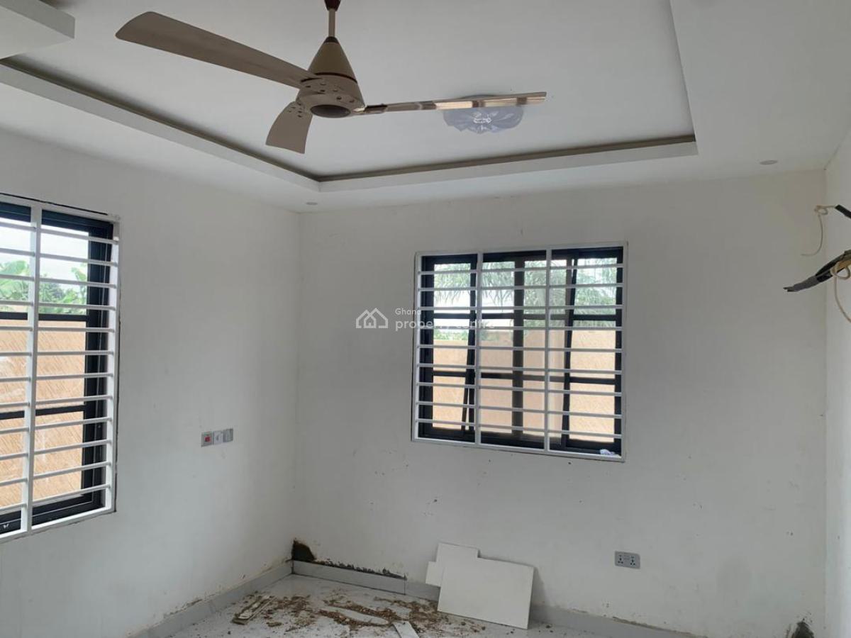 5 Bedroom  with Swimming Pool and Staff Quarters, Ashongman, Kwabenya, Ga East Municipal, Accra, House for Sale