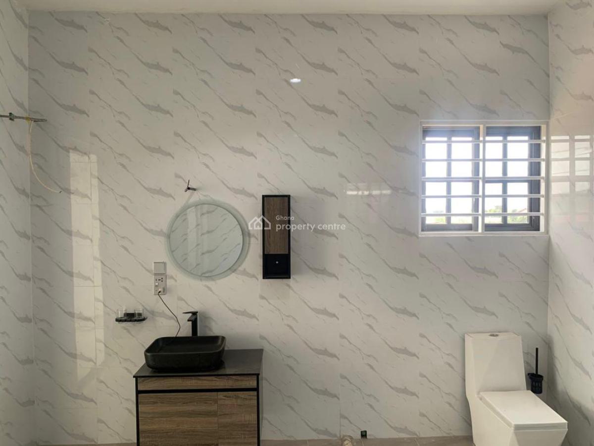 5 Bedroom  with Swimming Pool and Staff Quarters, Ashongman, Kwabenya, Ga East Municipal, Accra, House for Sale