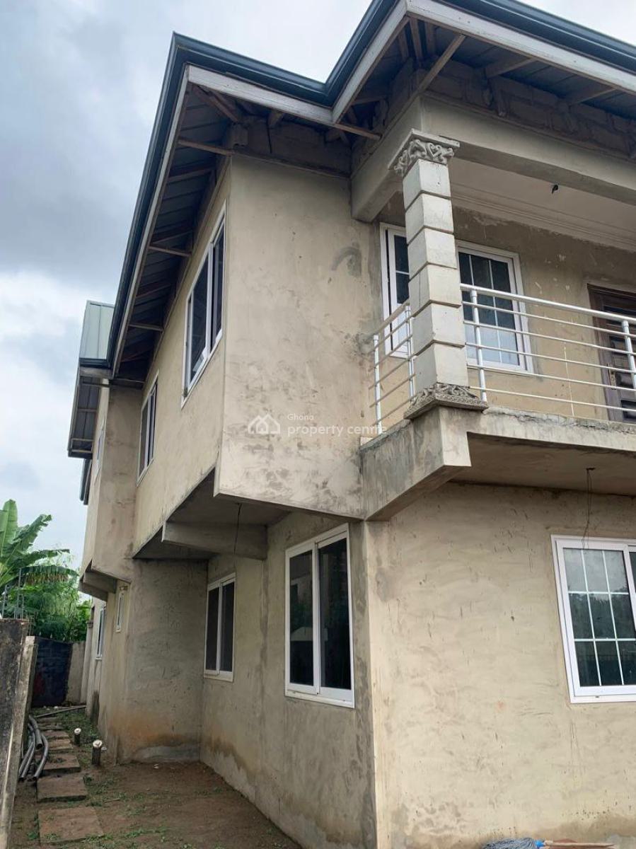 4 Bedroom House 95% Completed, Pampaso Area, Nsawam, Akuapim South Municipal, Eastern Region, House for Sale