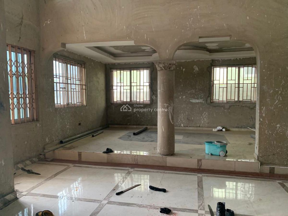 4 Bedroom House 95% Completed, Pampaso Area, Nsawam, Akuapim South Municipal, Eastern Region, House for Sale