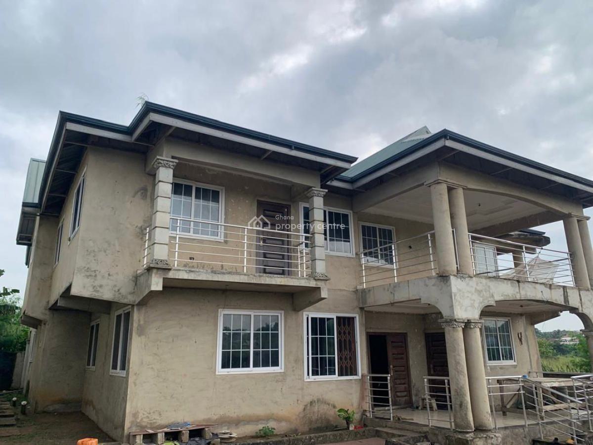 4 Bedroom House 95% Completed, Pampaso Area, Nsawam, Akuapim South Municipal, Eastern Region, House for Sale