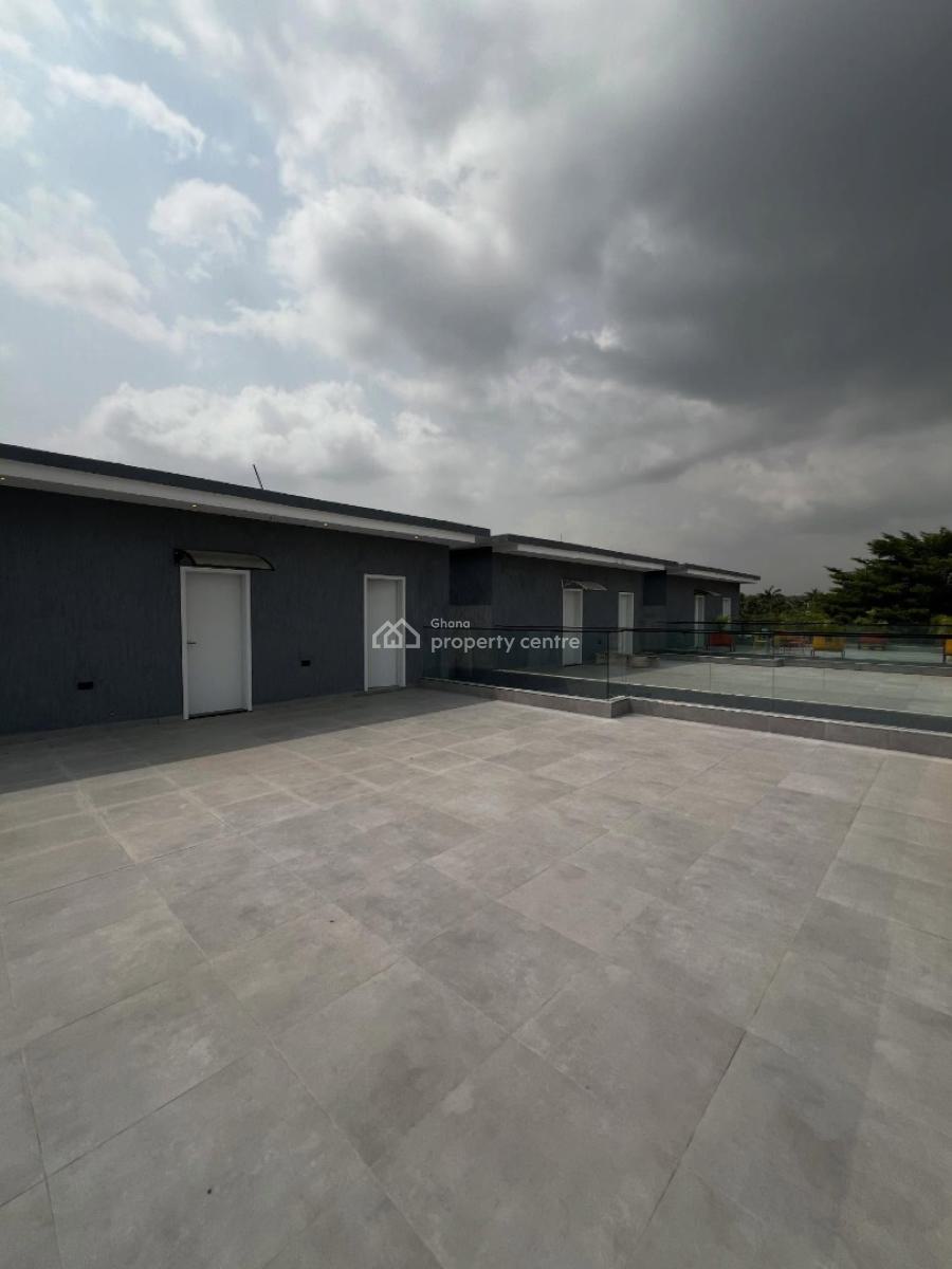 Executive 4-bedroom, Dzorwulu, Accra, Townhouse for Rent