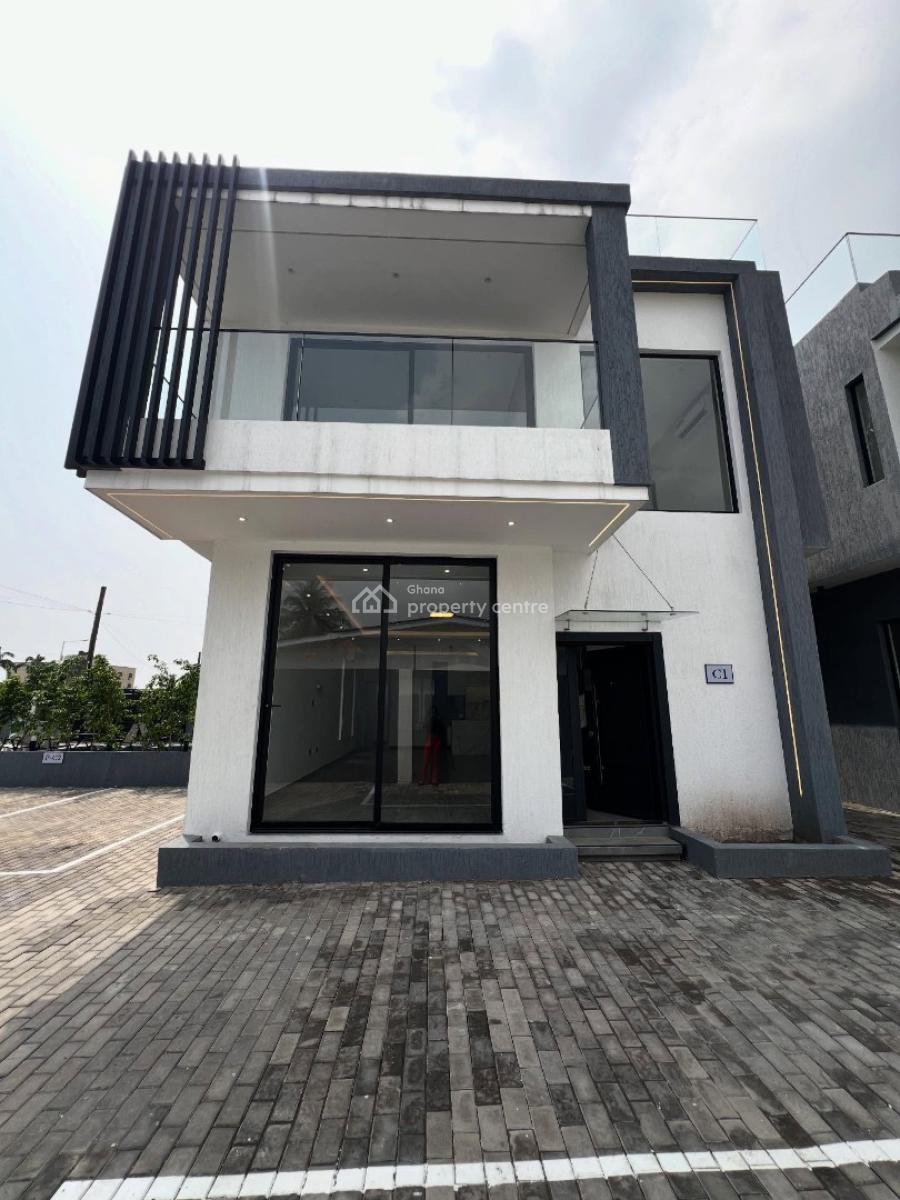 Executive 4-bedroom, Dzorwulu, Accra, Townhouse for Rent