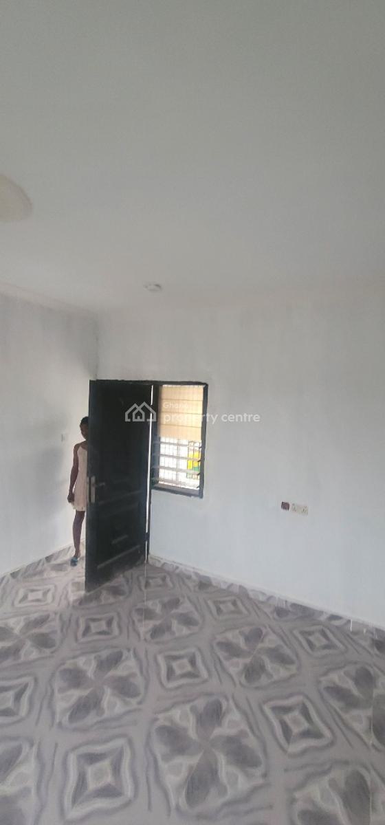 Single Room, Bortiano Bojo Beach, Weija, Ga South Municipal, Accra, Single Room Self Contained for Rent