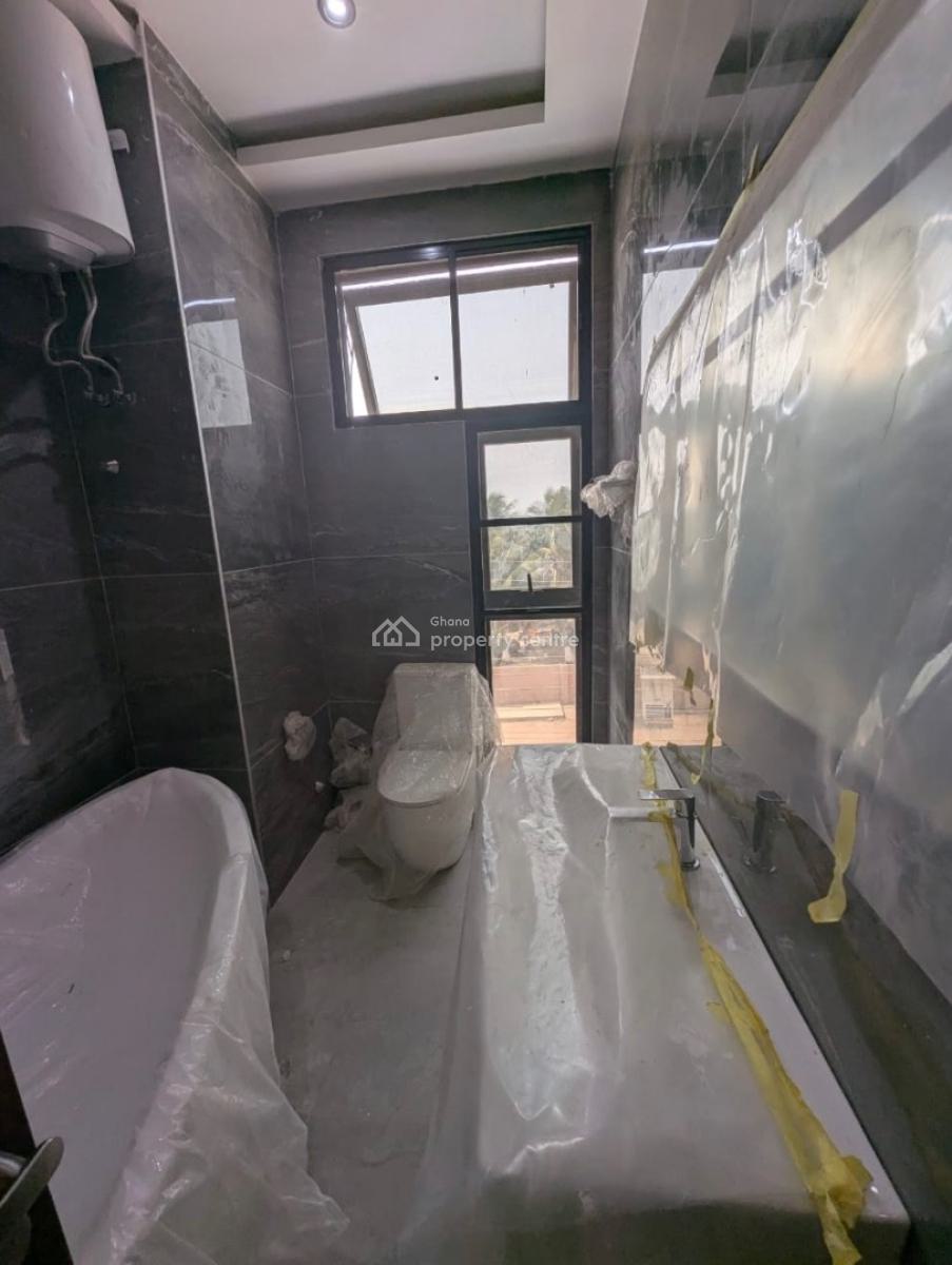 3 Bedrooms at Tse Addo Roundabout, Roundabout, Tse Addo, Accra, Apartment for Rent