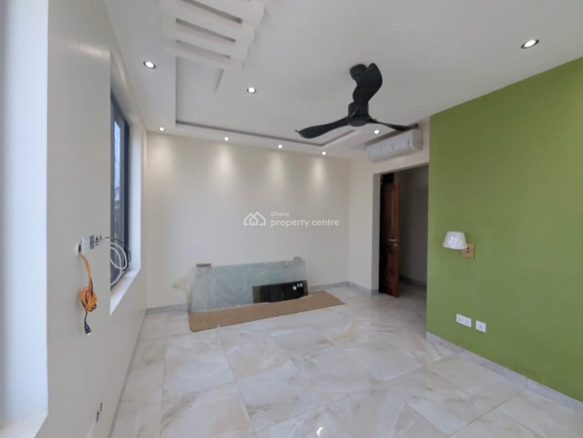 3 Bedrooms at Tse Addo Roundabout, Roundabout, Tse Addo, Accra, Apartment for Rent