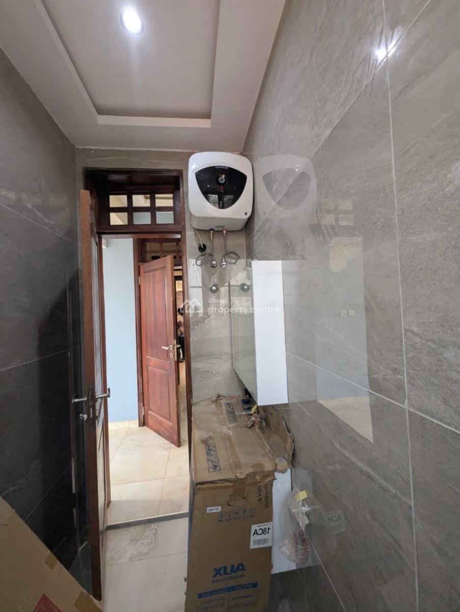 3 Bedrooms at Tse Addo Roundabout, Roundabout, Tse Addo, Accra, Apartment for Rent