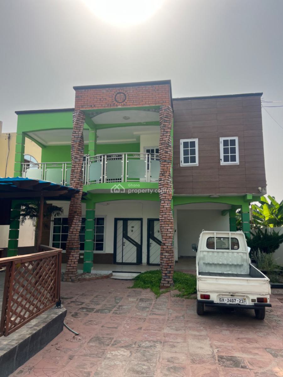 an Executive 4 Bedroom House with 5 Washrooms with Swimming Pool, West Hills Road, Ga South Municipal, Accra, House for Sale