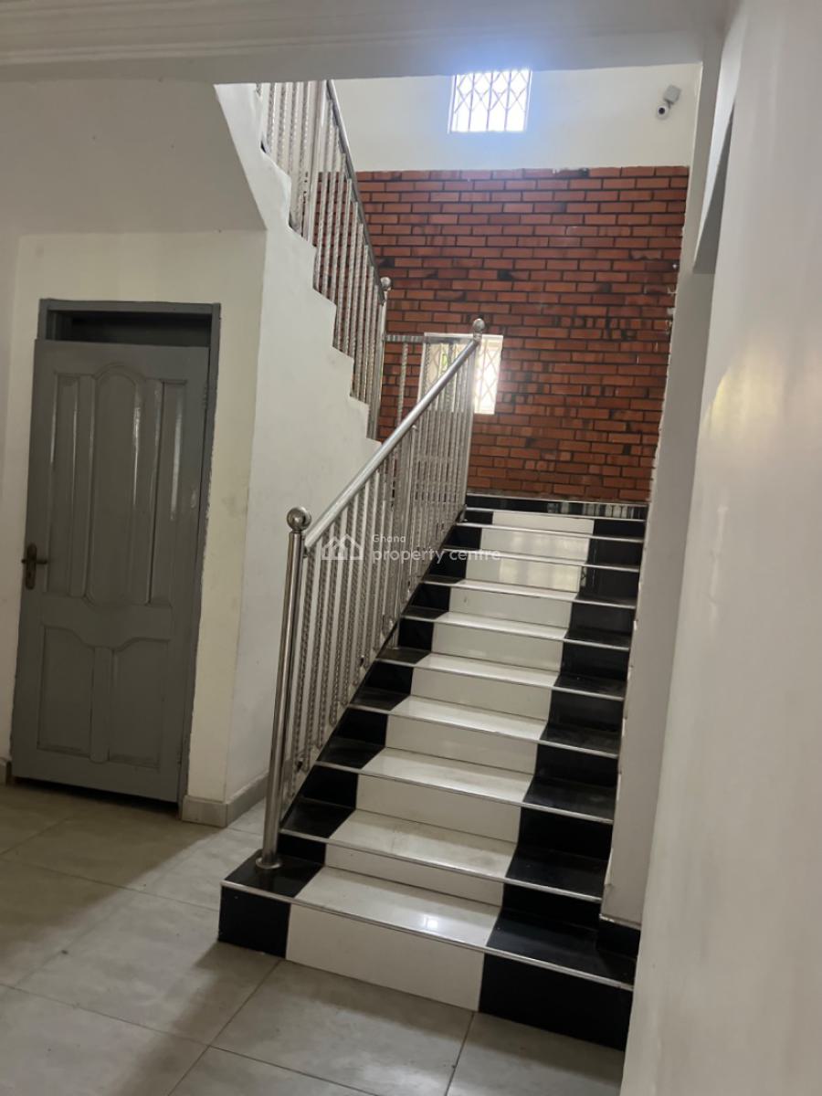 an Executive 4 Bedroom House with 5 Washrooms with Swimming Pool, West Hills Road, Ga South Municipal, Accra, House for Sale