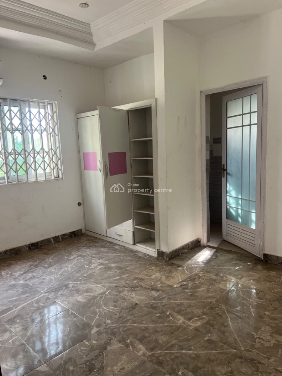 an Executive 4 Bedroom House with 5 Washrooms with Swimming Pool, West Hills Road, Ga South Municipal, Accra, House for Sale
