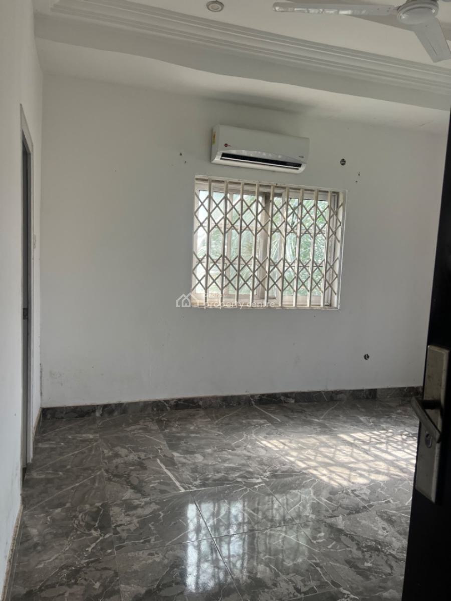 an Executive 4 Bedroom House with 5 Washrooms with Swimming Pool, West Hills Road, Ga South Municipal, Accra, House for Sale