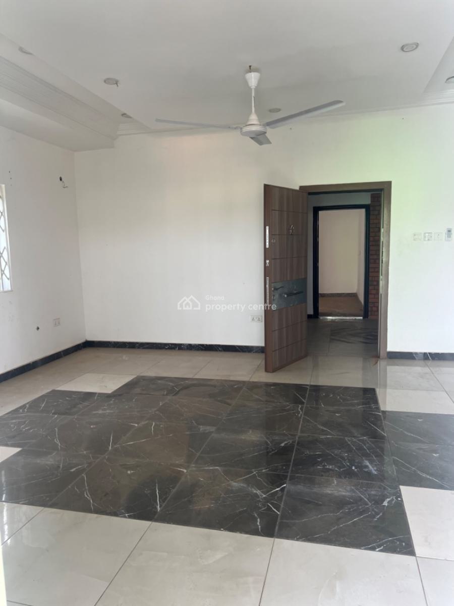 an Executive 4 Bedroom House with 5 Washrooms with Swimming Pool, West Hills Road, Ga South Municipal, Accra, House for Sale