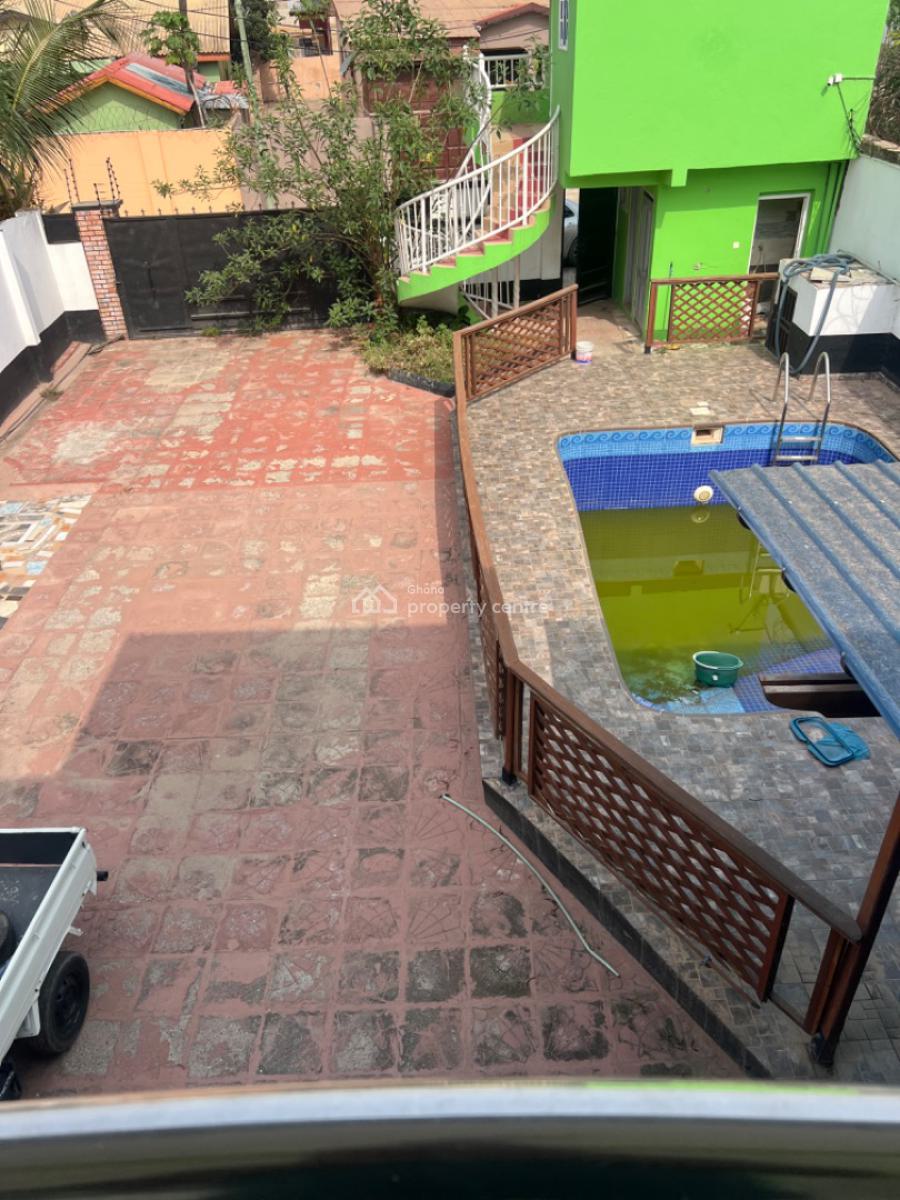 an Executive 4 Bedroom House with 5 Washrooms with Swimming Pool, West Hills Road, Ga South Municipal, Accra, House for Sale