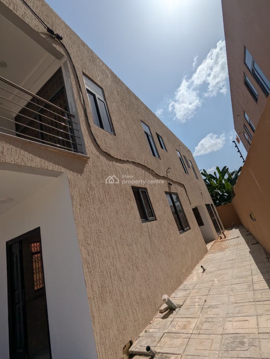 Executive 4 Bedrooms House, Oyarifa, Oyarifa, La Nkwantanang Madina Municipal, Accra, Townhouse for Sale