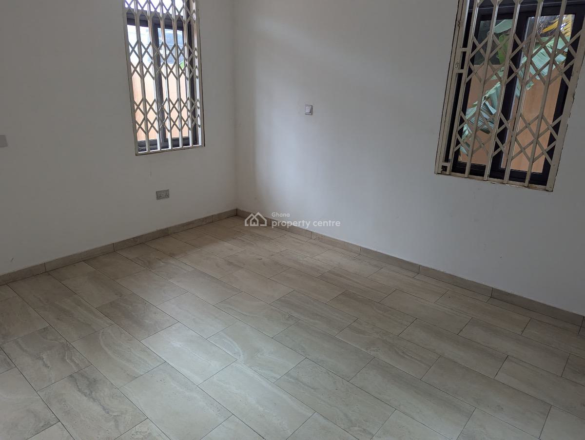 Executive 4 Bedrooms House, Oyarifa, Oyarifa, La Nkwantanang Madina Municipal, Accra, Townhouse for Sale