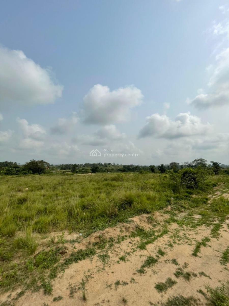 Roadside Land, Teacher Mante, Suhum/kraboa/coaltar, Eastern Region, Land for Sale